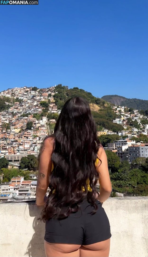 Victtoria Medeiros / Victtoriamedeiros / euvicmedeiros Naakt OnlyFans  Gelekte foto #19