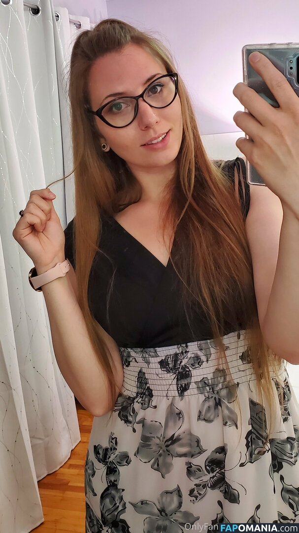 Violet Fugazzi / violet.fugazzi / violetfugazzi / violetsvip Naakt OnlyFans  Gelekte foto #2