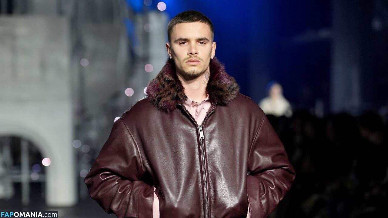 violetplustommy Naakt OnlyFans  Gelekte foto #2