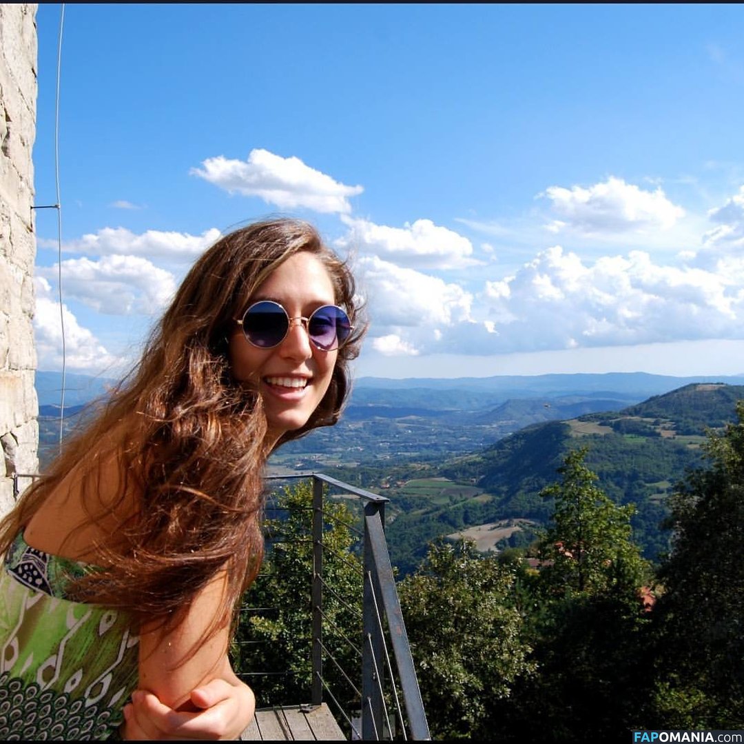 Viviana / vivi.meyer91 / vivianarobba Naakt OnlyFans  Gelekte foto #25