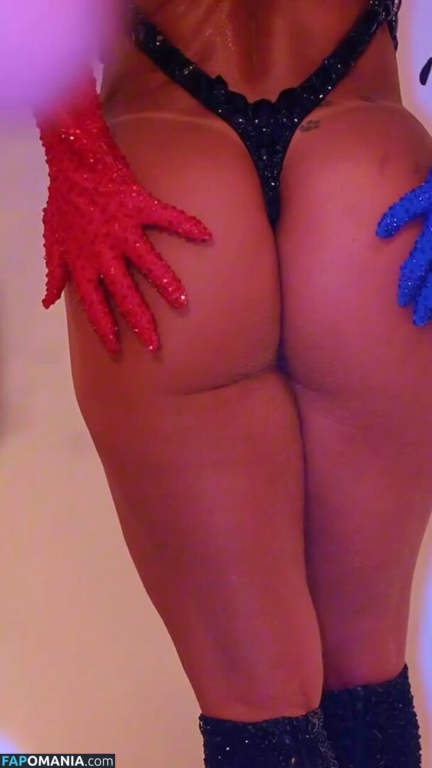 Viviane Araujo / araujovivianne Naakt OnlyFans  Gelekte foto #89