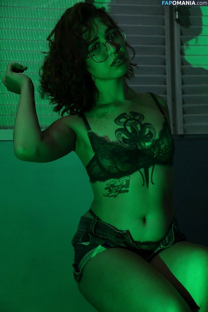 Von Poison / VonPoison_ / https: / von_poison / vonpoison Naakt OnlyFans  Gelekte foto #3