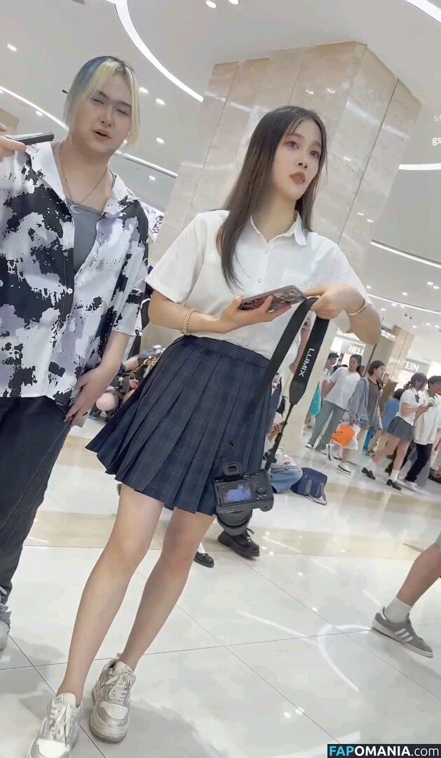 Voyeur Asian Pissing Toilet &Amp; Upskirts Only / girlspissin / https: Naakt OnlyFans  Gelekte foto #2