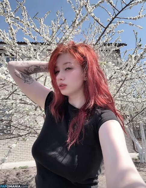 Parlament_vodka / Vvodochka / voddochka / voddochkaa Naakt OnlyFans  Gelekte foto #1