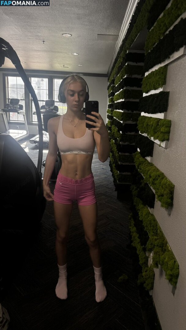 Whitemochaxoxo Naakt OnlyFans  Gelekte foto #1