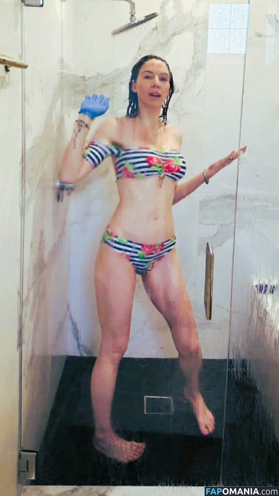 Whitney Cummings / whitneycummings Naakt OnlyFans  Gelekte foto #5