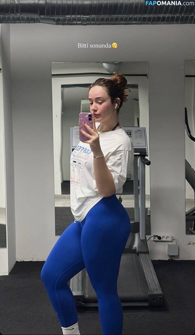 Yagmur Simsek / https: / rainsimsek98 / yagmrsmsk / yamursimseek Naakt OnlyFans  Gelekte foto #9