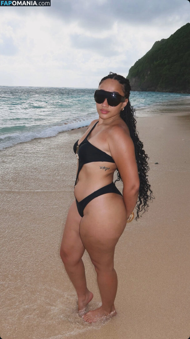 Keepingup.wityami / Yamile Duran Naakt OnlyFans  Gelekte foto #1