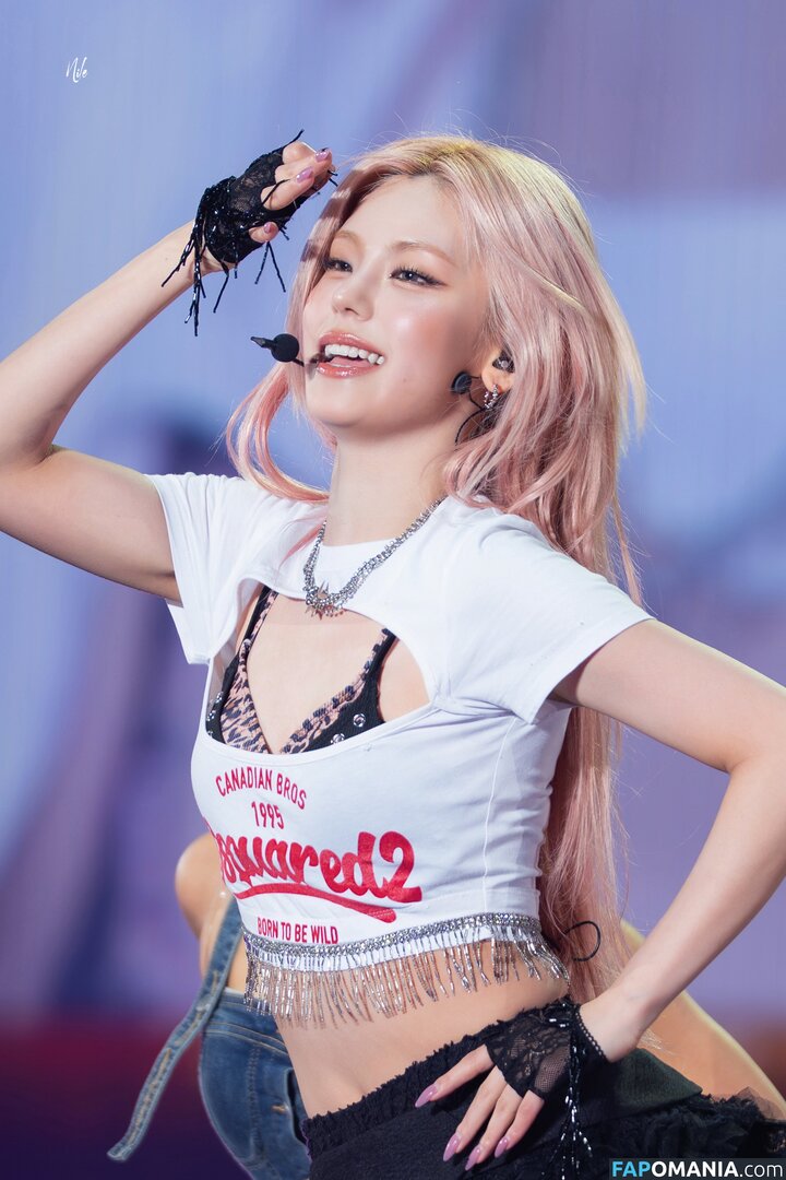 Hwang Ye-ji / ITZY (예지 / Yeji / yezyizhere Naakt OnlyFans  Gelekte foto #48