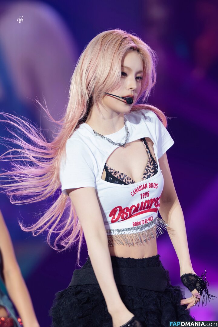 Hwang Ye-ji / ITZY (예지 / Yeji / yezyizhere Naakt OnlyFans  Gelekte foto #55