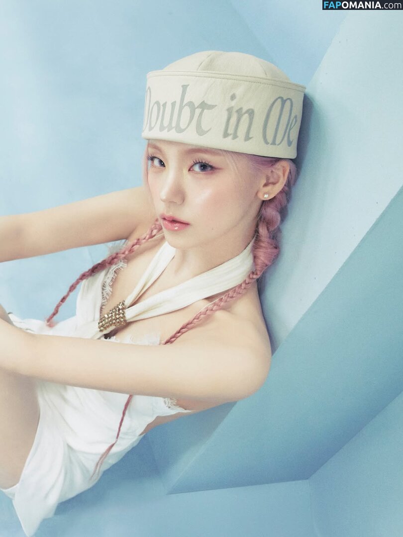 Hwang Ye-ji / ITZY (예지 / Yeji / yezyizhere Naakt OnlyFans  Gelekte foto #58