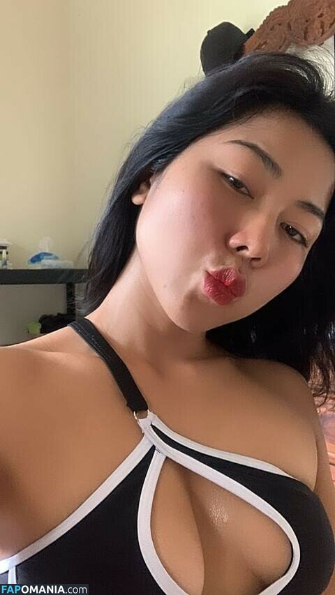 Made Rusmi / https: / rosemery01_ / yourbabby15 Naakt OnlyFans  Gelekte foto #4