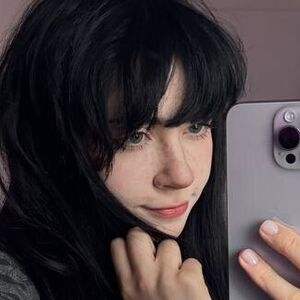 yoursmalldoll1