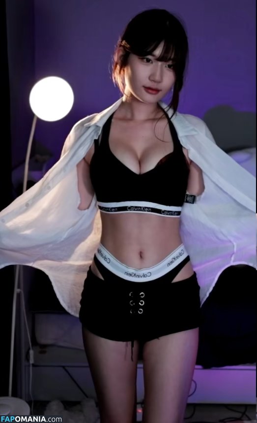 yule_.0.03 Naakt OnlyFans  Gelekte foto #69
