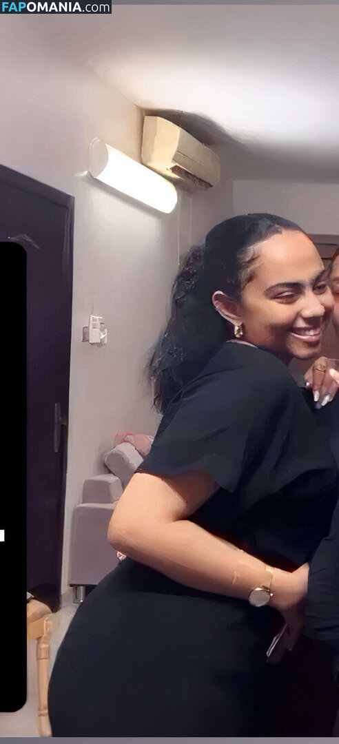 Yusr Murtada Naakt OnlyFans  Gelekte foto #3