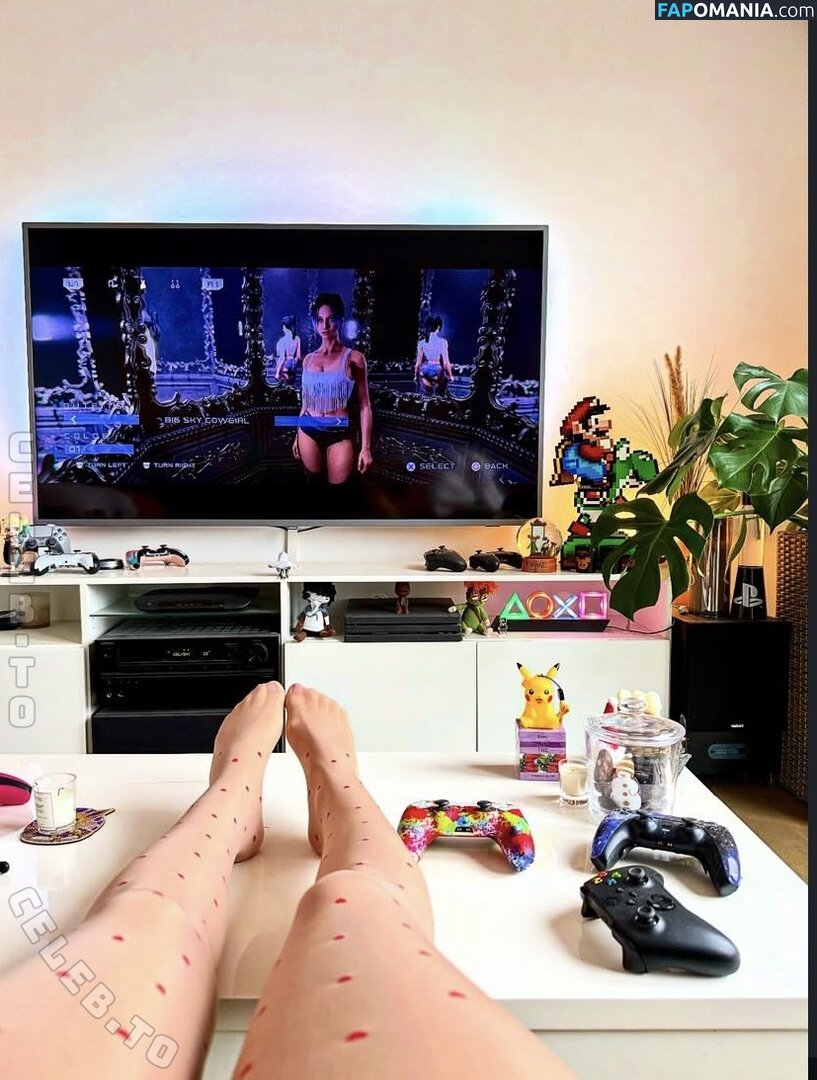 Yve.gaming / yvegaming1 Naakt OnlyFans  Gelekte foto #1
