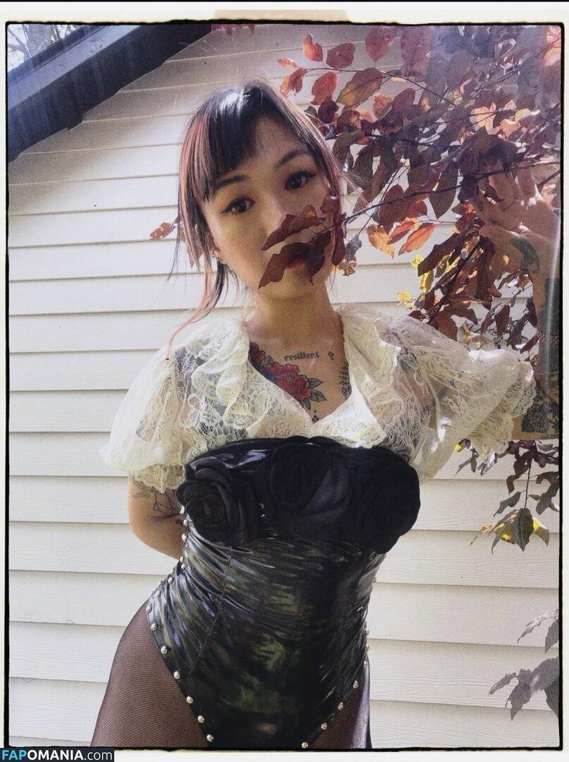 Yvette Young / yvetteyoung Naakt OnlyFans  Gelekte foto #7