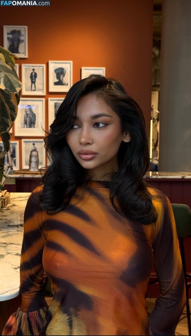 Zaina Sarah / zaina.sarah Naakt OnlyFans  Gelekte foto #3