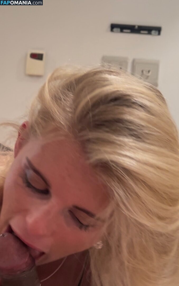 Zara Deeley Naakt OnlyFans  Gelekte foto #4