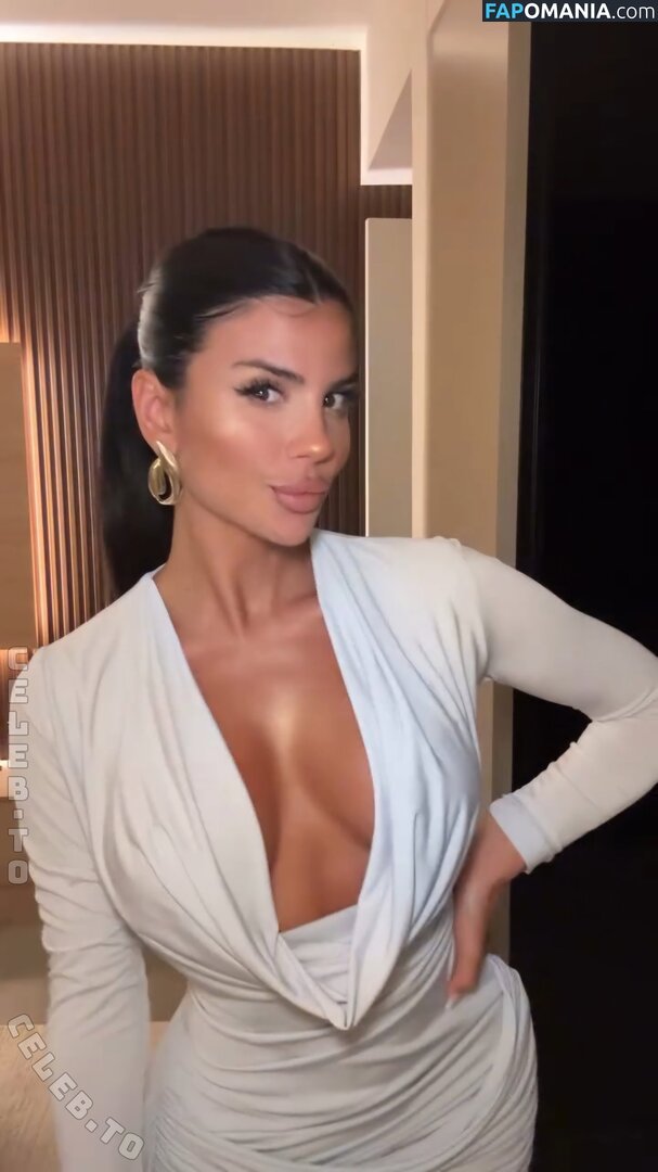 Zara Secret / zara_secret / zara_secrett Naakt OnlyFans  Gelekte foto #3