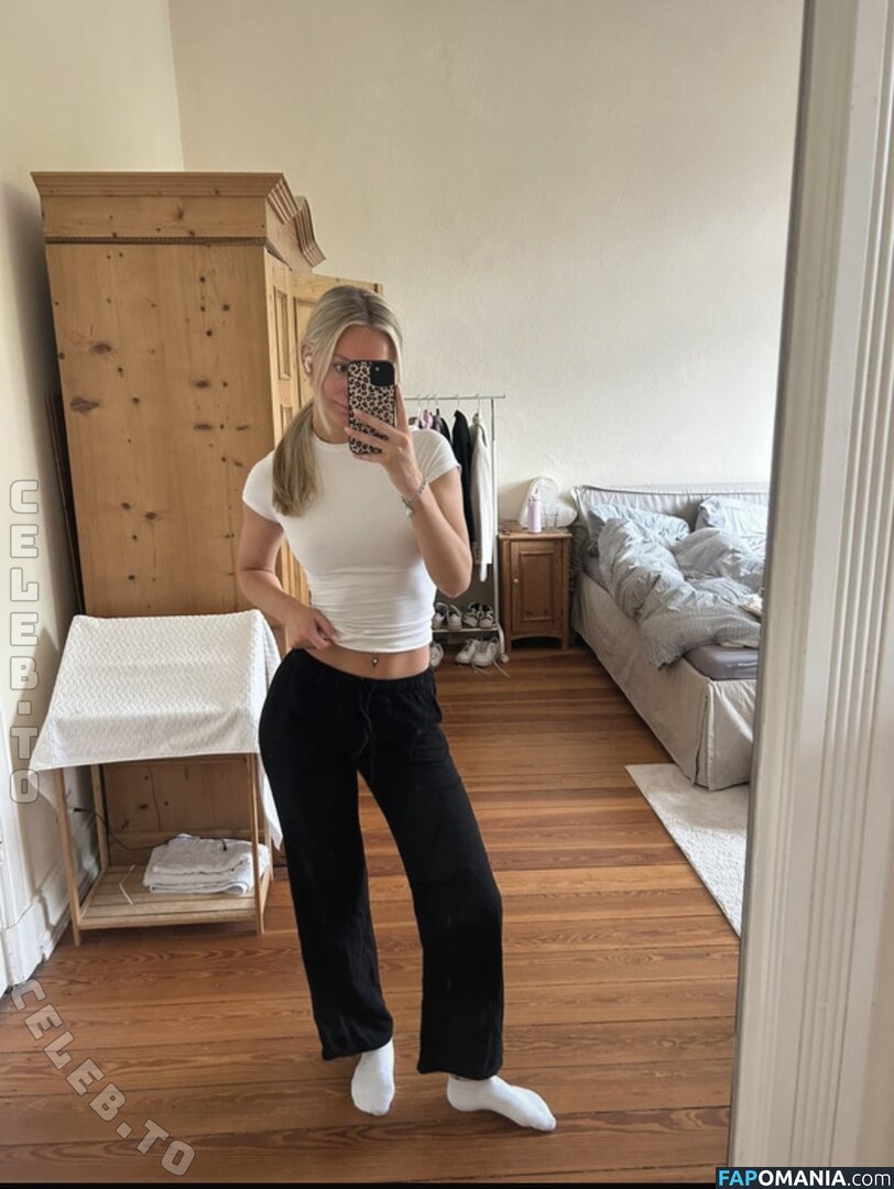 Zarah Ellen / zarah.ellen / zarah_eln Naakt OnlyFans  Gelekte foto #1