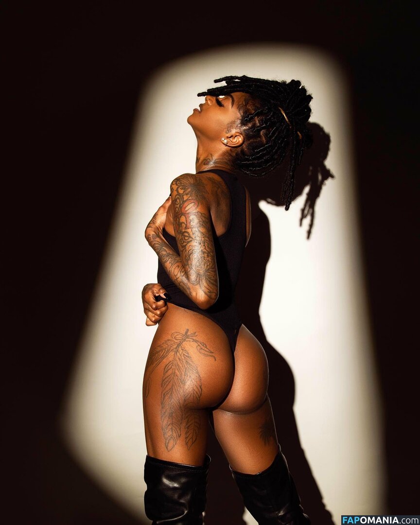 Zaria Linton / ZariaFknLinton / zarialinton Naakt OnlyFans  Gelekte foto #5