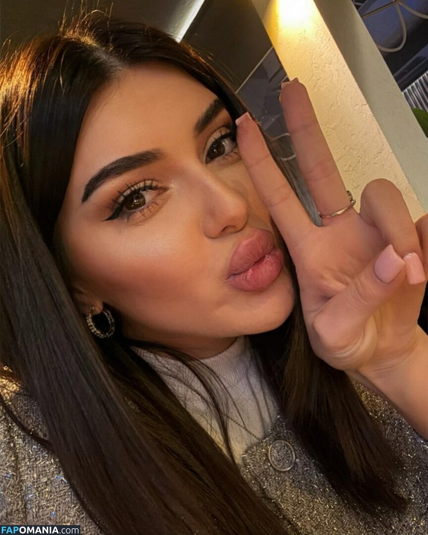  / @zarina_yuldashova_ / Yuldasheva / Yuldashova / Zarin / Zarina / Zarina Yuldasheva Naakt OnlyFans  Gelekte foto #15