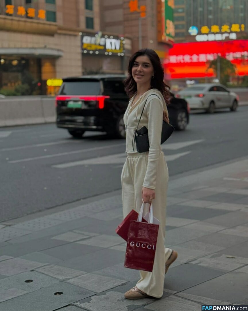  / @zarina_yuldashova_ / Yuldasheva / Yuldashova / Zarin / Zarina / Zarina Yuldasheva Naakt OnlyFans  Gelekte foto #17