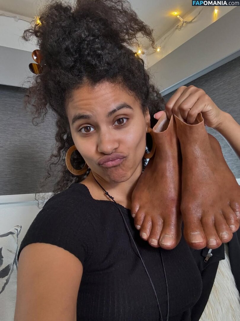 Zazie Beetz / zaziebeetz Naakt OnlyFans  Gelekte foto #9