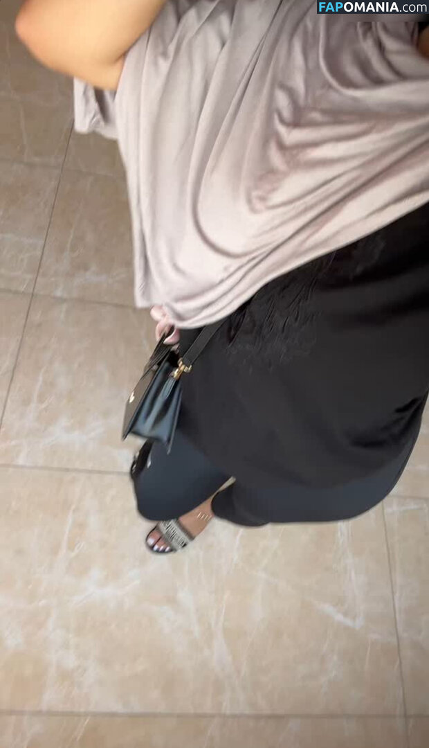 Zeynohijabi Naakt OnlyFans  Gelekte foto #3