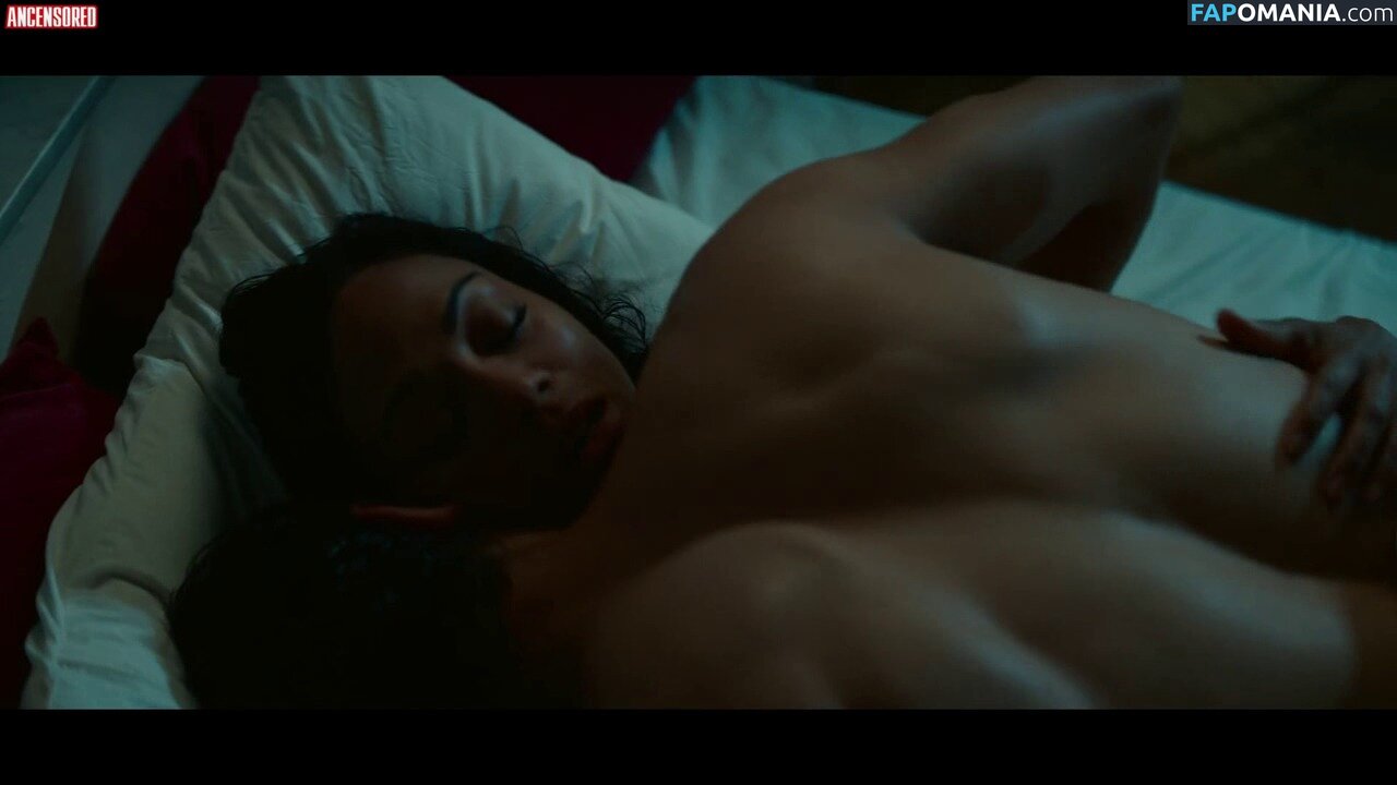 Zoë Saldana Naakt OnlyFans  Gelekte foto #10