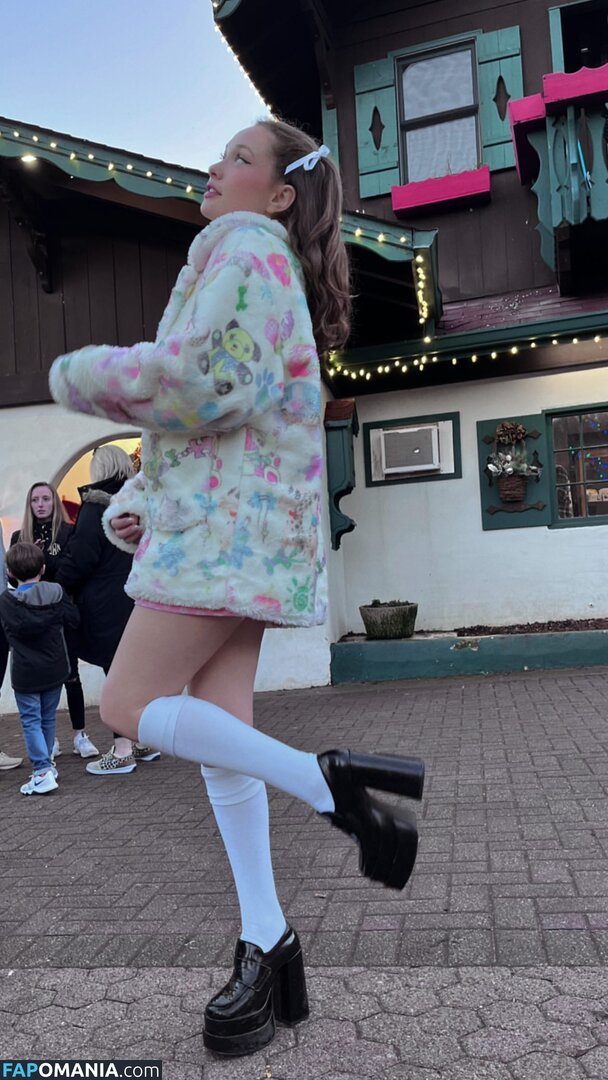 Zoe Colletti / zoecolletti Naakt OnlyFans  Gelekte foto #87